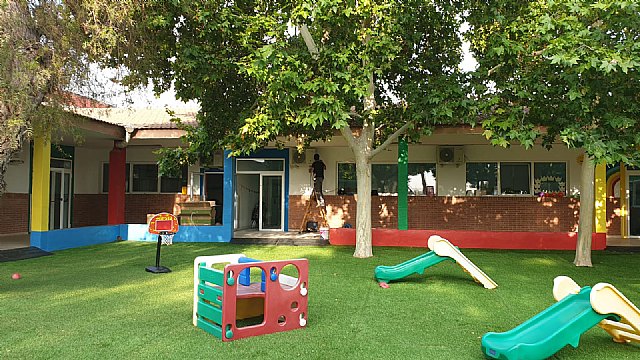 Las educadoras de la Escuela Infantil y el CAI ofrecen durante esta semana un servicio de ludoteca para los niños y niñas cuyas familias han sido afectadas por el temporal de lluvias - 1, Foto 1