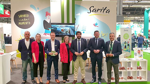 Sarita y los nuevos invernaderos de Looije, estandartes de la compañía en Fruit Attraction 2019 - 1, Foto 1