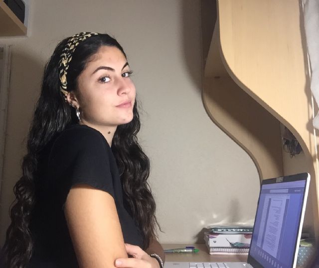 Santander beca la excelencia y la formación práctica de los estudiantes de la Politécnica de Cartagena - 1, Foto 1