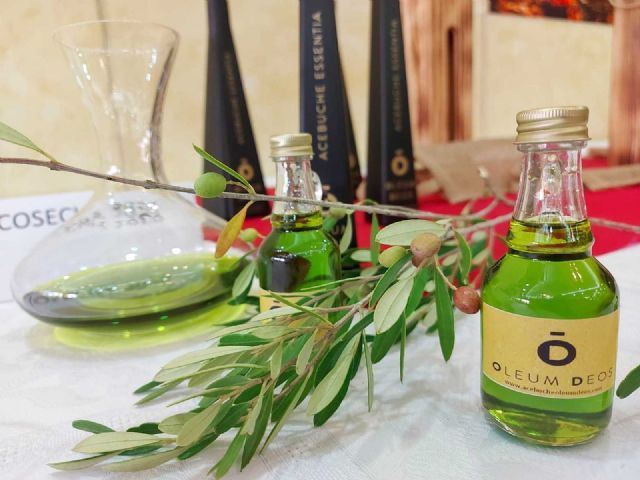 Una empresa caravaqueña lanza al mercado un aceite ecológico de acebuchina con propiedades antioxidantes para su uso gastronómico y cosmético - 5, Foto 5