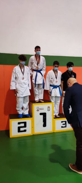 El polideportivo municipal Mariano Rojas de Cieza, acogió el pasado domingo 24 de octubre del 2021 el Campeonato Regional de Karate de Murcia en las categorías cadete, júnior, sub 21 y senior - 1, Foto 1