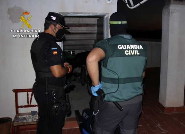 La Guardia Civil desmantela un punto de venta de drogas en Cehegín - 1, Foto 1
