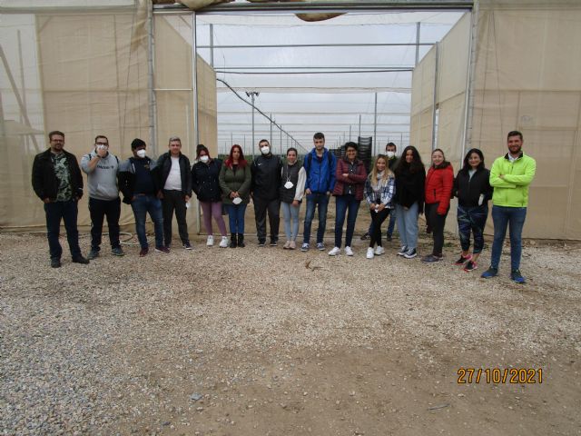 Los alumnos y alumnas de PMEF 'Jardines de Bullas' visitan Invista Producción Vegetal - 2, Foto 2
