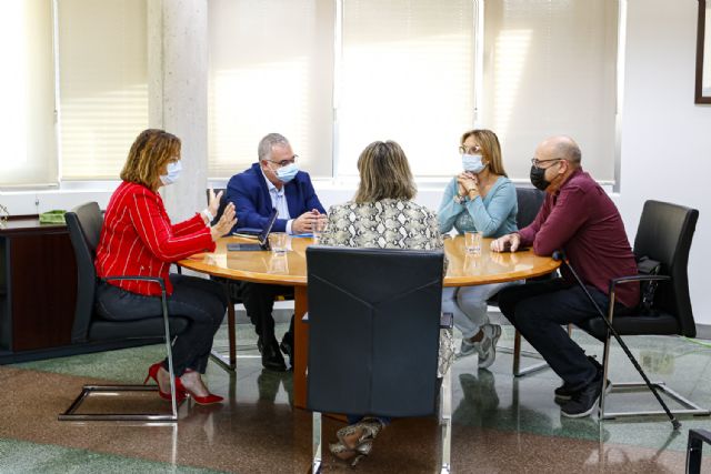 Isabel Franco recibe a la Asociación Murciana Esclerosis Múltiple - 1, Foto 1