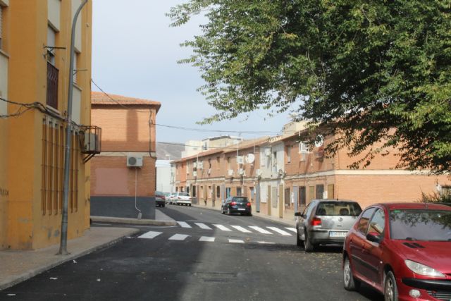 Las obras de renovación de asfaltado de las calles de las viviendas del MOPU y entorno alcanzan su última fase - 3, Foto 3