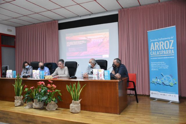 Comienzan las Jornadas Gastronómicas del Arroz de Calasparra con una brillante ponencia sobre su fauna y flora - 1, Foto 1