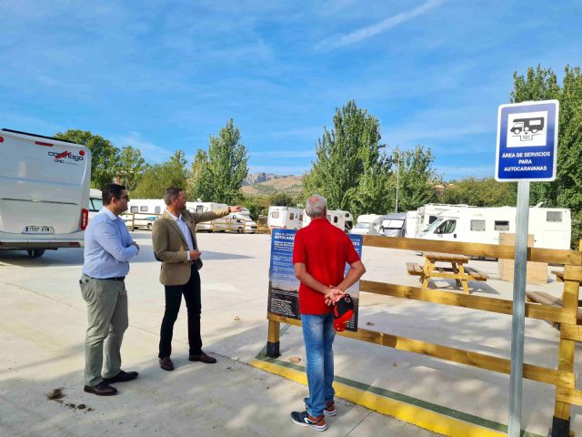Caravaca mejora sus infraestructuras turísticas con la creación de la primera área de servicios y pernocta para autocaravanas - 2, Foto 2