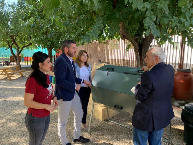 La Comunidad instalará 80 compostadores en centros escolares de Infantil y Primaria - 1, Foto 1