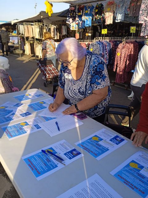Campaña de recogida de firmas contra el actual carril bici   - 2, Foto 2