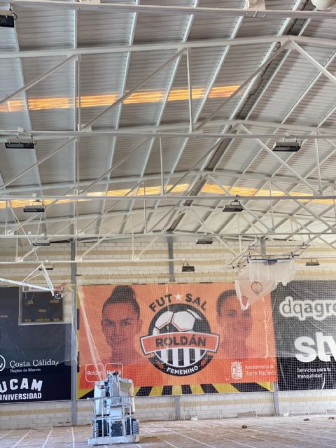 Cambio de cubierta y acondicionamiento del Pabellón Polideportivo Gabriel Pérez Sánchez de Roldán - 2, Foto 2