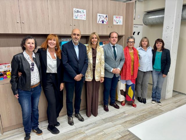 El Ayuntamiento de Murcia y la Fundación la Caixa refuerzan su compromiso para combatir la pobreza infantil con la inauguración del nuevo Espacio Educativo Municipal del Centro García Alix - 3, Foto 3