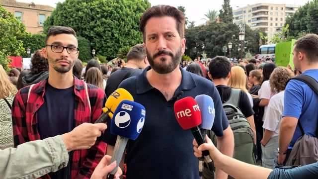 Podemos quiere que el consejero de educación comparezca en la Asamblea en un pleno abierto a los estudiantes para informar sobre el acoso escolar - 1, Foto 1