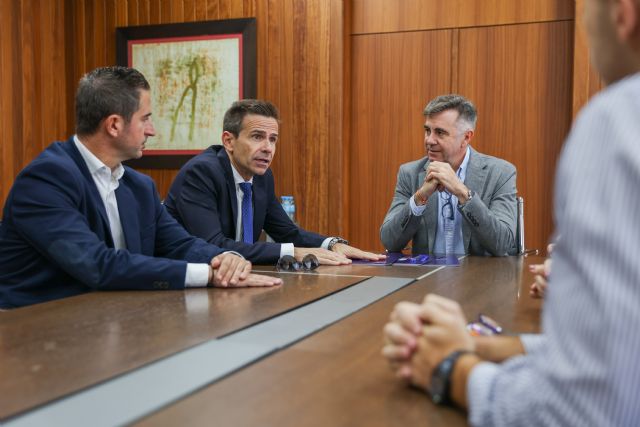 El Ayuntamiento y Microbank firman un convenio para fomentar el autoempleo y la actividad emprendedora - 2, Foto 2