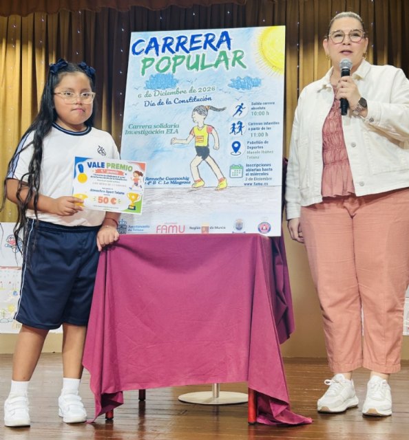 Más de 120 escolares del Colegio La Milagrosa participan en el concurso de dibujo para ilustrar el cartel anunciador del Cross Día de la Constitución 2026, Foto 2