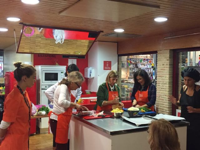 El Ayuntamiento de Murcia organiza un taller de compra y gastronomía para promocionar hábitos saludables - 2, Foto 2