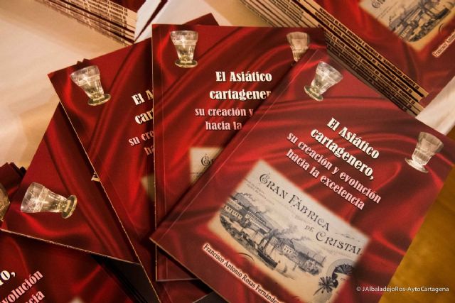 La creacion y evolucion del asiatico cartagenero, ahora recogido en un libro - 1, Foto 1