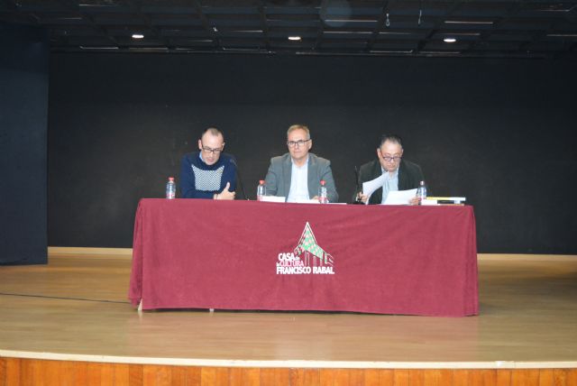 José Antonio Fernández López, presenta en Águilas su libro Mostrador e enseñador de los turbados - 1, Foto 1