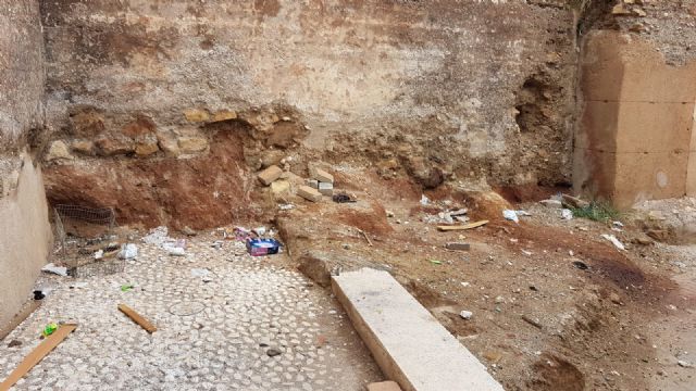 El PSOE reclama en el Pleno del Ayuntamiento de Lorca el adecentamiento de la torre Rojano - 1, Foto 1