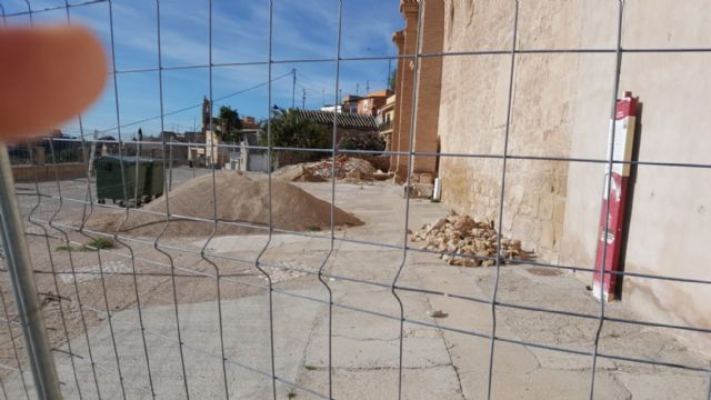 IU solicita explicaciones por la paralización de las obras de rehabilitación de la iglesia de Santa María - 1, Foto 1