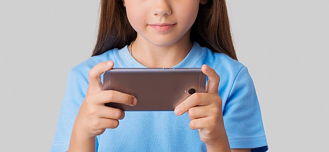 El 70% de los niños menores de 15 años tienen teléfono móvil - 1, Foto 1