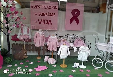Kids Mandarina gana el primer premio del concurso de Escaparates “Cehegín en Rosa” - 1, Foto 1