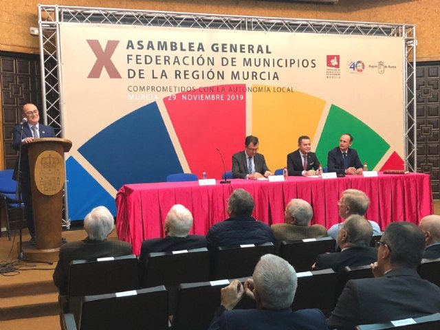 The mayor of Totana attends the act in which the Federation of Municipalities of the Region of Murcia (FMRM) honors the mayors of 79, Foto 2
