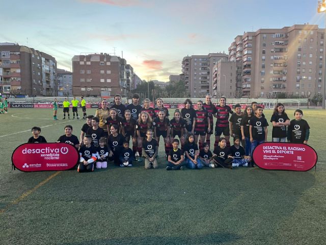 El Ciudad de Murcia femenino y CONVIVE Fundación Cepaim unidos para desactivar el racismo y la xenofobia - 1, Foto 1