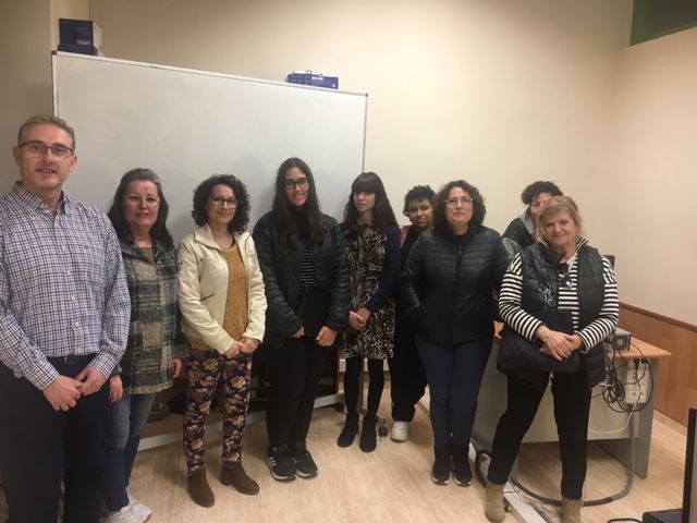 Clausura del Curso de 'Iniciación a la informática y en competencias digitales básicas para el empleo' - 1, Foto 1