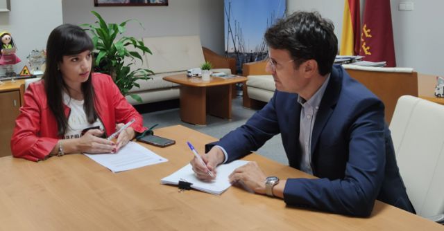 Molina de Segura contará con 8 autobuses eléctricos gracias al Gobierno regional del Partido Popular - 1, Foto 1