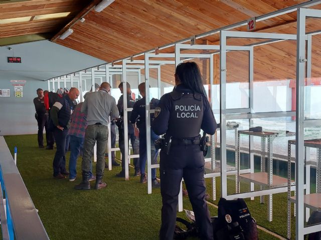 Los once nuevos agentes de la Policía Local reciben nuevas armas de fuego reglamentarias - 2, Foto 2