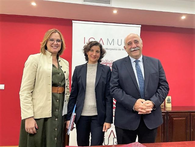 Isabel Franco presente en la inauguración del Servicio de Orientación Jurídica en materi a de protección internacional del Colegio de la Aboga cía - 2, Foto 2
