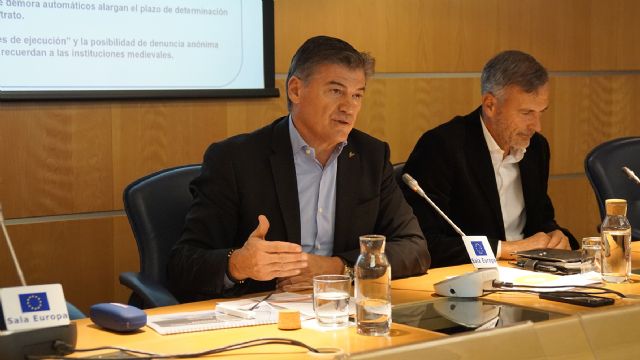 La PMcM urge a las empresas cotizadas a reaccionar cuanto antes de cara al futuro reglamento europeo porque, a pesar de que cobran a 61 días de media, pagan a 120, duplicando el plazo legal permitido - 2, Foto 2