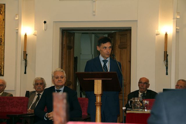 Conexión entre Fe y Ciencia: Nuevo Enfoque sobre la Pasión de Cristo en Sevilla - 4, Foto 4