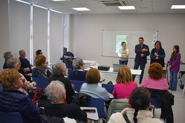 Concluye el programa municipal para combatir la situación de soledad no deseada de personas mayores - 1, Foto 1