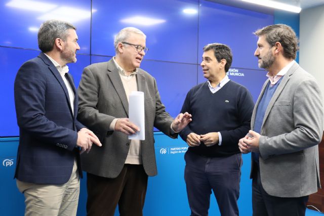 El PP denuncia que sigue sin fecha la llegada del AVE a Cartagena, las inversiones en el aeropuerto de Corvera y el enlace de la A-30 con El Albujón - 2, Foto 2