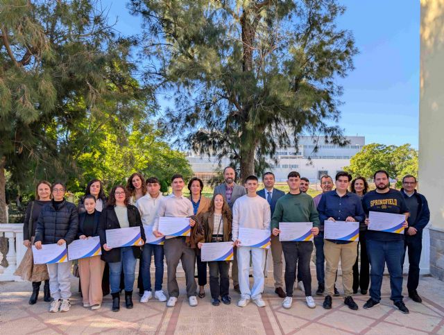 Entregan las Becas SABIC-FP a estudiantes de la Región de Murcia para impulsar sus estudios - 1, Foto 1
