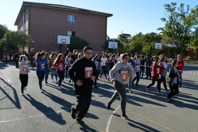 El IES Salvador Sandoval cierra una nueva Semana Solidaria con la tradicional carrera en favor de Save The Children - 3, Foto 3