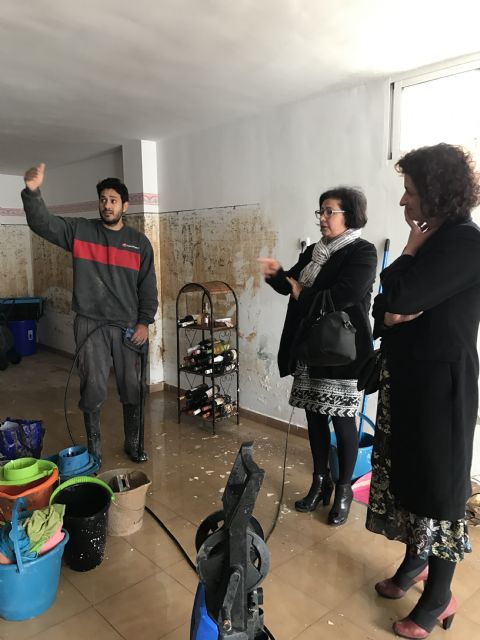 El Alcalde de Torre-Pacheco, muestra a la Consejera de Presidencia los daños causados por las intensas lluvias - 3, Foto 3