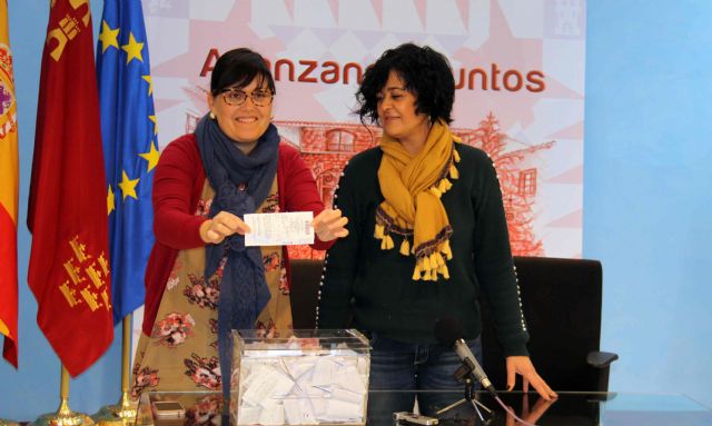 La Concejalía de Comercio premia a través de dos concursos a los clientes de la actividad ‘Compras navideñas’ - 1, Foto 1