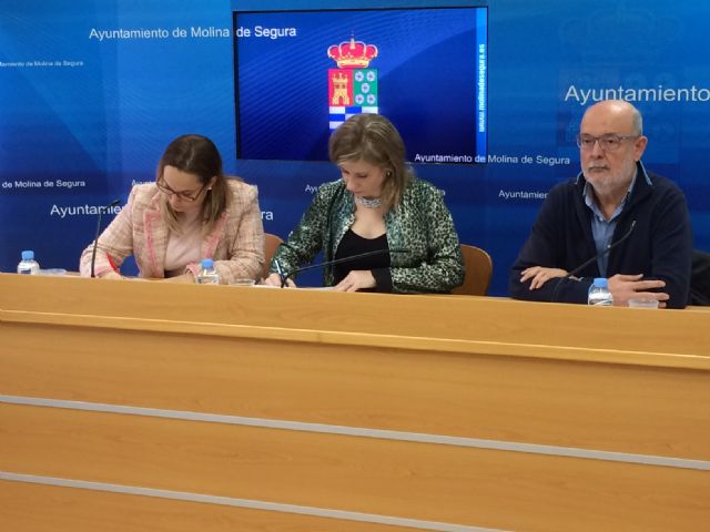 El Ayuntamiento de Molina de Segura firma un convenio con la Federación Interbarrios para desarrollar un proyecto de aproximación de los jóvenes a las dinámicas de participación ciudadana - 1, Foto 1