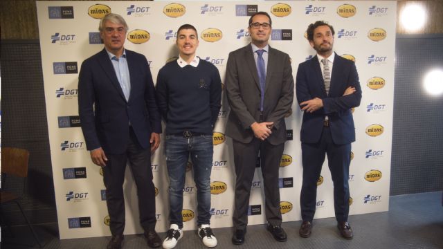 Las autoescuelas españolas distribuirán la Guía de Seguridad Vial de los motoristas elaborada por Midas y la DGT - 1, Foto 1