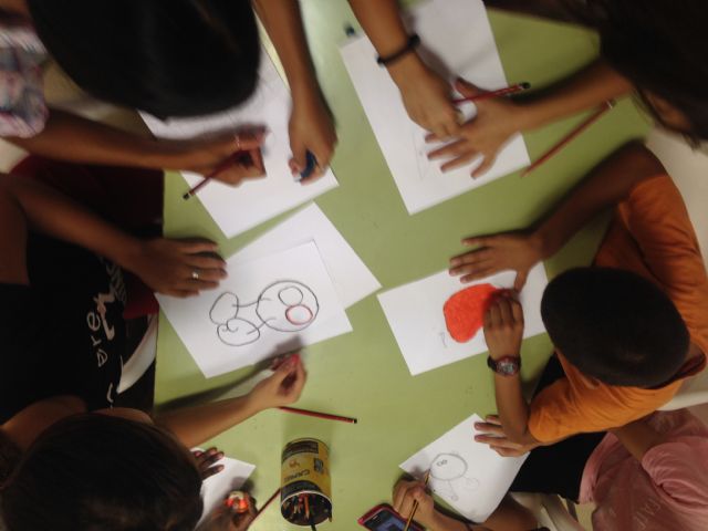 Mas de 40 familias en situación de vulnerabilidad social, se benefician de las actividades de la asociación Columbares - 1, Foto 1