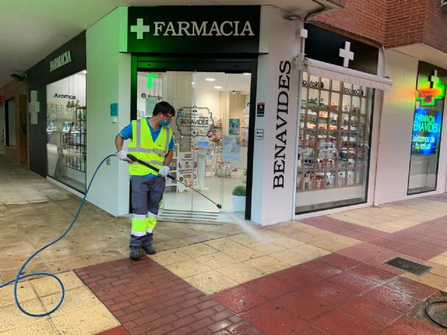 El Ayuntamiento de Murcia y Ferrovial Servicios mantienen un dispositivo de desinfección durante estas fiestas navideñas - 1, Foto 1