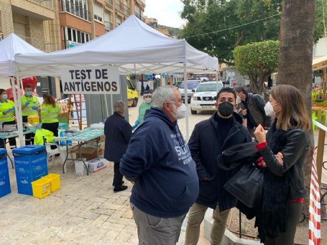 El punto móvil de vacunación y test de antígenos se trasladará a la explanada del Puerto por petición de la alcaldesa - 1, Foto 1