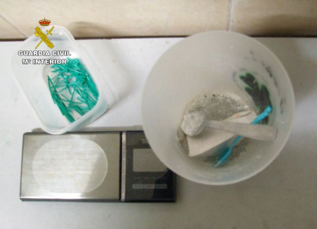 La Guardia Civil desmantela en Cartagena un activo punto de venta de drogas regentado por un clan familiar - 4, Foto 4