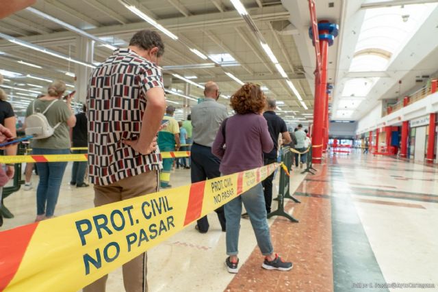 Salud vacunará esta semana a 11.400 personas en el centro La Rambla - 1, Foto 1