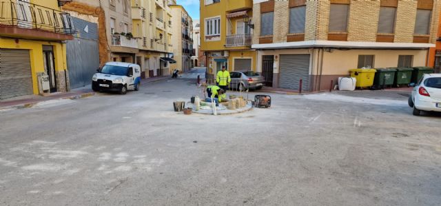 El Ayuntamiento de Lorca inicia la remodelación de la Plaza Alcolea para seguir renovando el barrio de la Ramblilla de San Lázaro - 1, Foto 1