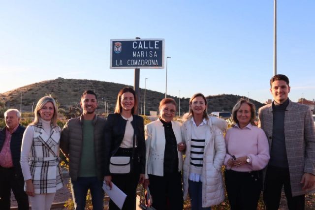 Una calle de Águilas lleva desde ayer el nombre de Marisa, la comadrona - 1, Foto 1