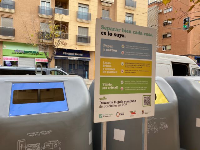 El Ayuntamiento comienza con la renovación de la flota de contenedores de recogida selectiva y de residuos sólidos urbanos - 1, Foto 1