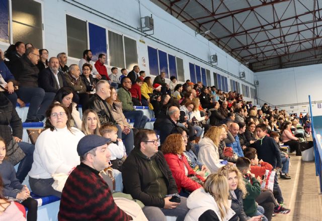 Las Torres de Cotillas golea al cáncer a beneficio de la AECC en un partido con muchas caras conocidas - 2, Foto 2
